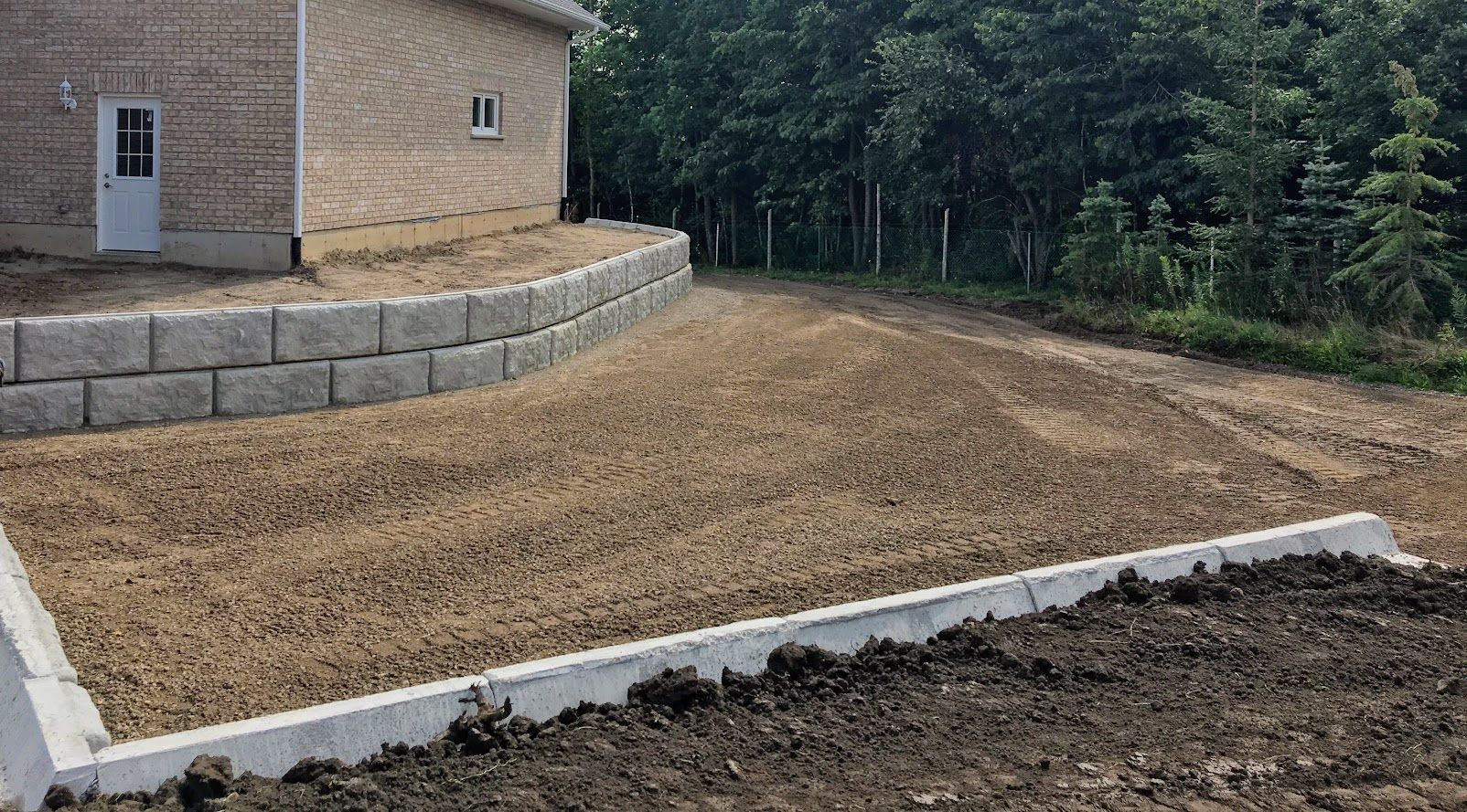 You are currently viewing Armor Stone Retaining Wall